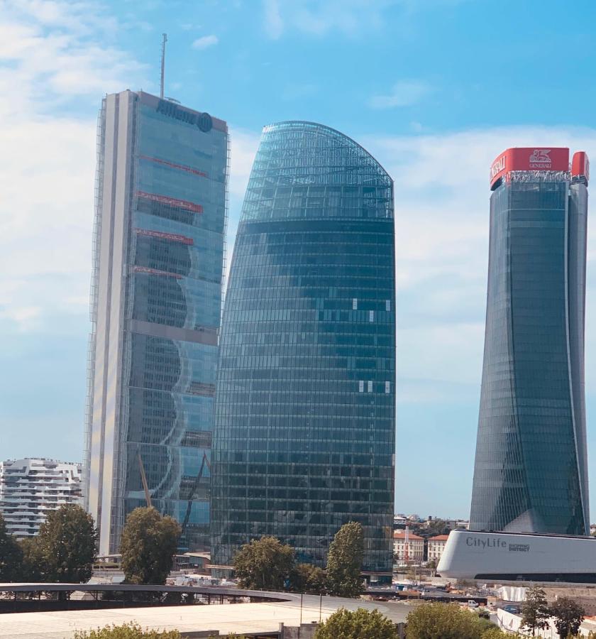 On The Top Floor Watching Citylife And Mico Milano Exterior foto